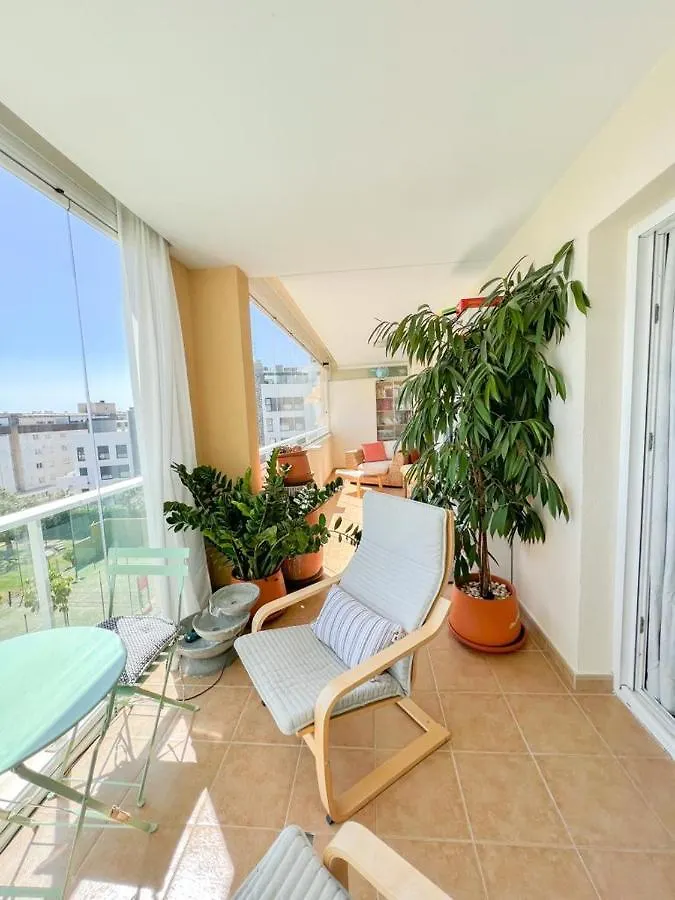 Bright Apartment With Terrace, Pool And Beach Torremolinos 0*,  España